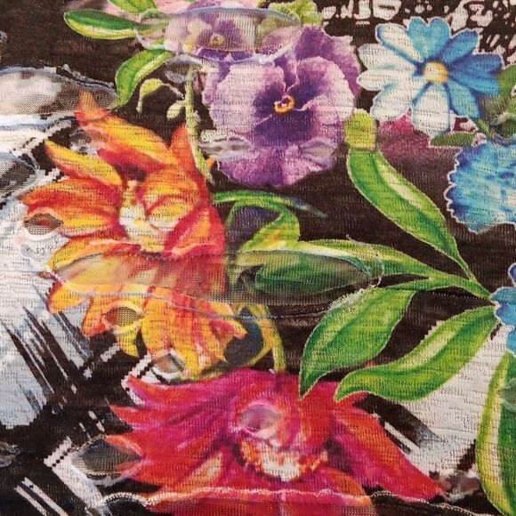 Fantasia Tunic Top - Picture 10 of 10